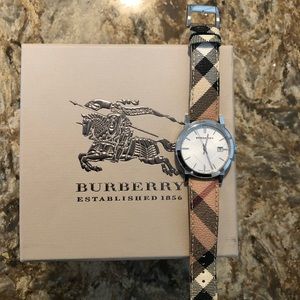 Burberry Women's Nova Check Leather Designer Watch